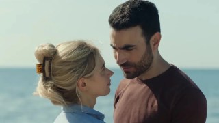 ‘All of You’ Review: Brett Goldstein and Imogen Poots Give a Winning Rom-Com More Heart Than Expected